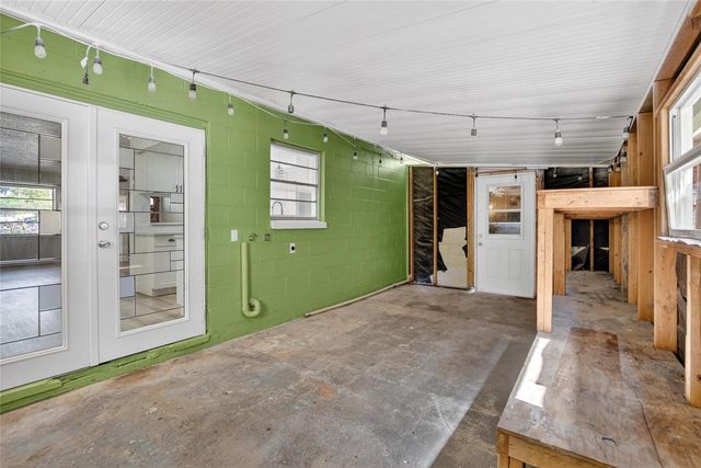 7407 S 33RD AVENUE S, Tampa, FL 33619