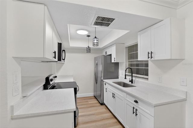 7407 S 33RD AVENUE S, Tampa, FL 33619