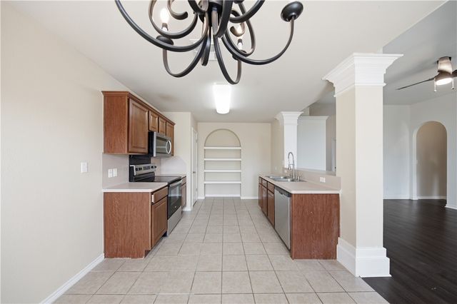 3825 Los Arroyos Dr, Corpus Christi, TX 78414