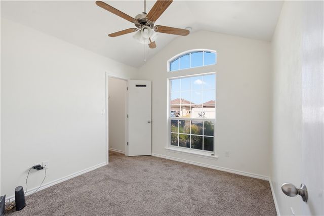 3825 Los Arroyos Dr, Corpus Christi, TX 78414