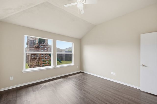 3825 Los Arroyos Dr, Corpus Christi, TX 78414