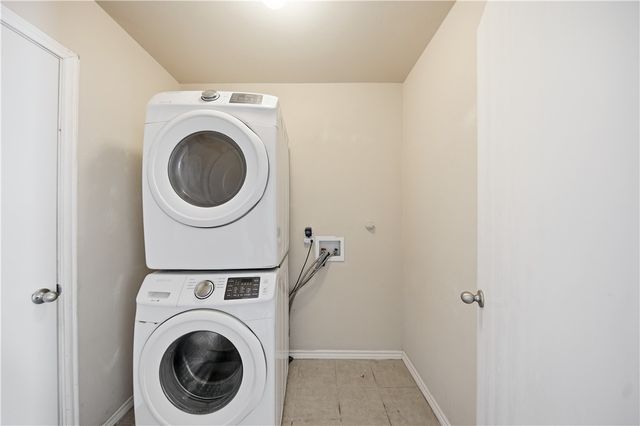 3825 Los Arroyos Dr, Corpus Christi, TX 78414
