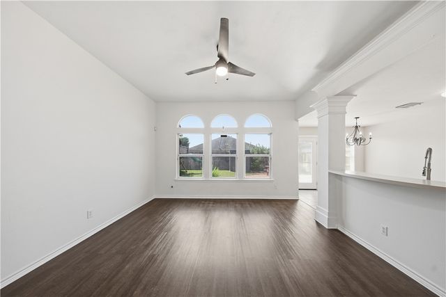 3825 Los Arroyos Dr, Corpus Christi, TX 78414