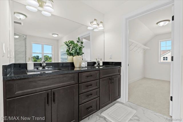 2406 Madison Street, Wixom, MI 48393