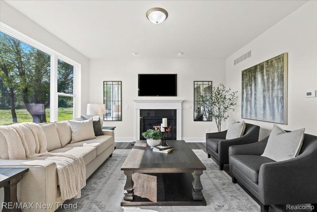 2406 Madison Street, Wixom, MI 48393