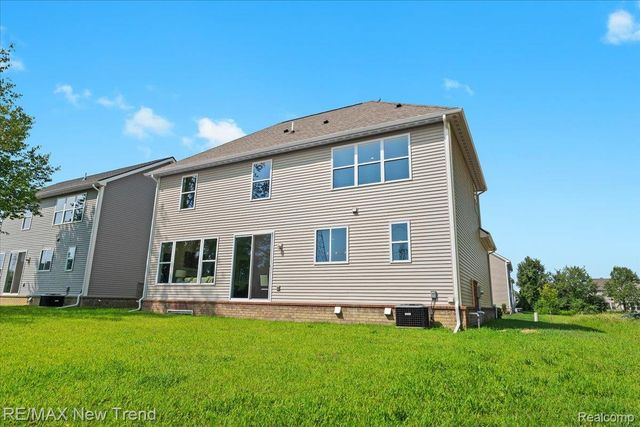 2406 Madison Street, Wixom, MI 48393