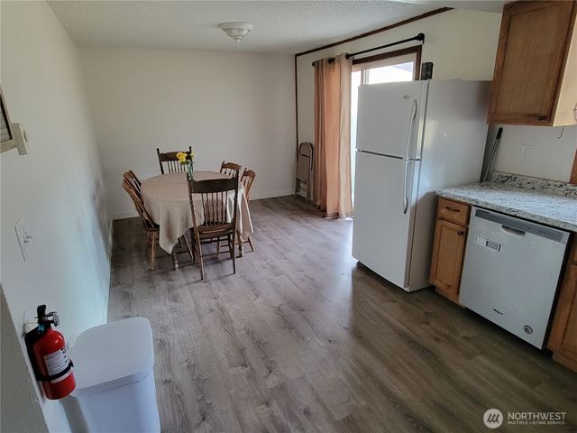 1150 N Bogachiel Way N, Forks, WA 98331