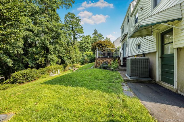 33 Dexter Road, Yonkers, NY 10710