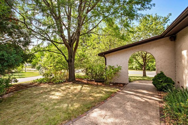 4030 Mackubin Street, Shoreview, MN 55126