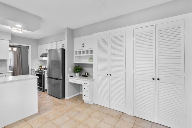 4030 Mackubin Street, Shoreview, MN 55126