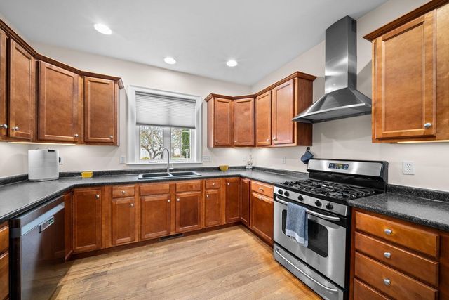 38 Tansy Avenue, Stratham, NH 03885