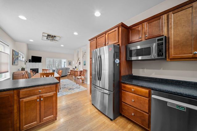 38 Tansy Avenue, Stratham, NH 03885