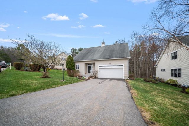 38 Tansy Avenue, Stratham, NH 03885