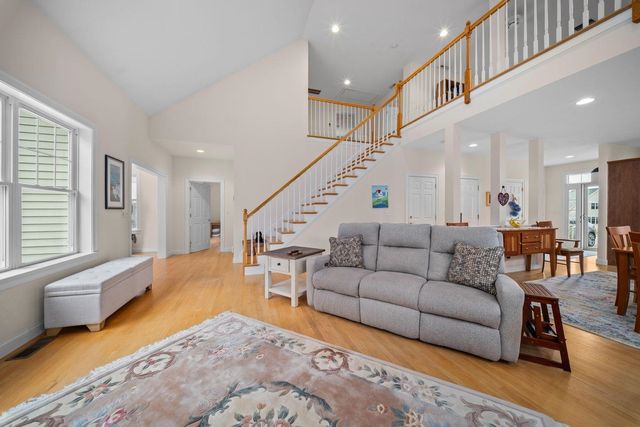 38 Tansy Avenue, Stratham, NH 03885