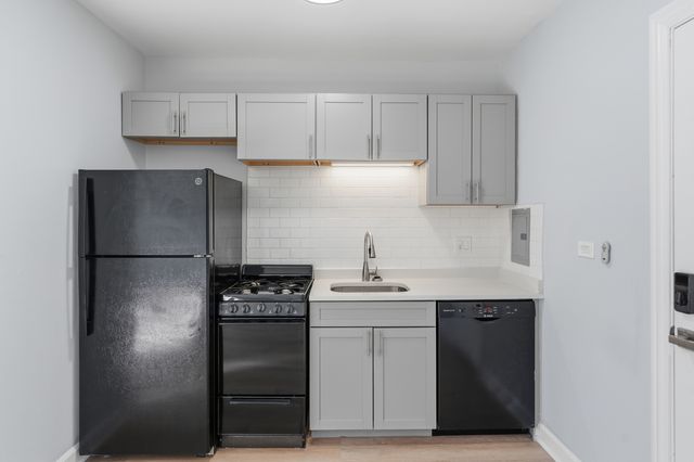 5710 N WINTHROP Avenue 306, Chicago, IL 60660