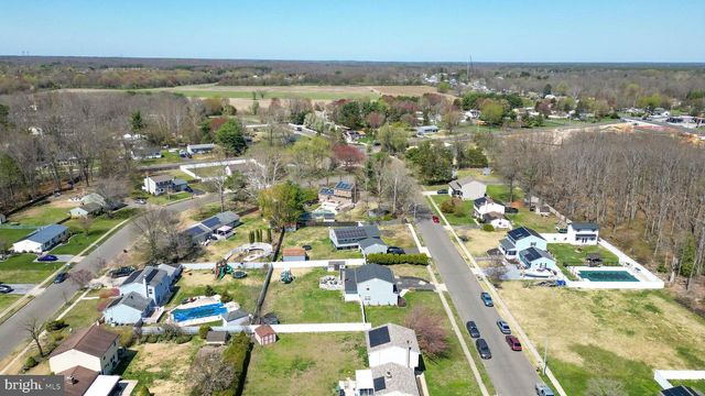 6 E JUDITH DR, Hammonton, NJ 08037