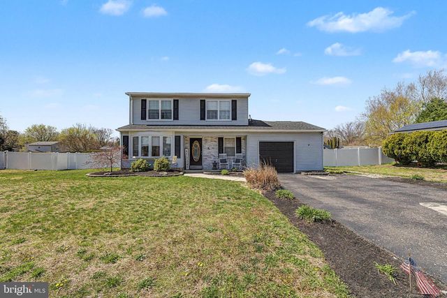 6 E JUDITH DR, Hammonton, NJ 08037