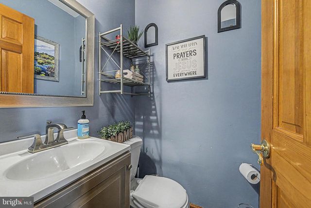 6 E JUDITH DR, Hammonton, NJ 08037