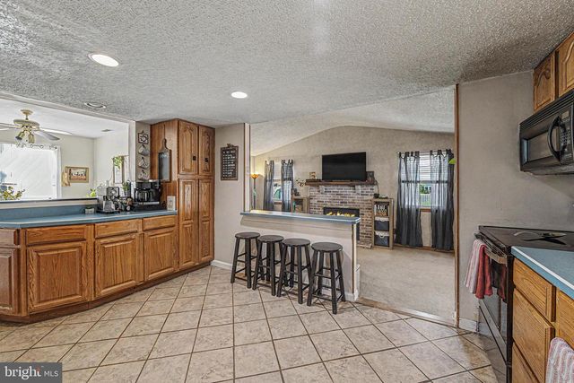 6 E JUDITH DR, Hammonton, NJ 08037