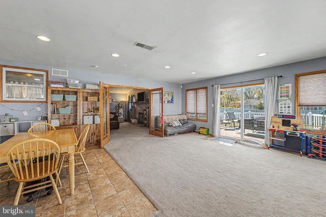 6 E JUDITH DR, Hammonton, NJ 08037