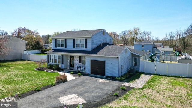 6 E JUDITH DR, Hammonton, NJ 08037