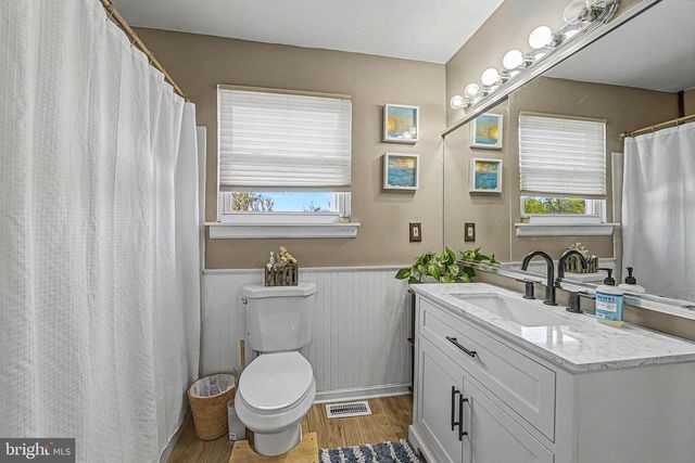 6 E JUDITH DR, Hammonton, NJ 08037