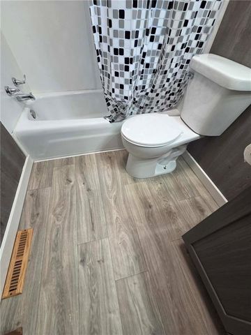 904 S 5th Street, Savannah, MO 64485