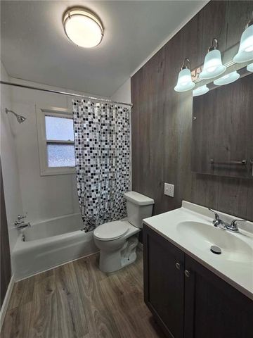 904 S 5th Street, Savannah, MO 64485