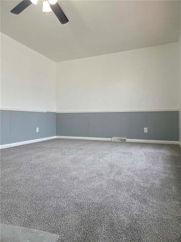 904 S 5th Street, Savannah, MO 64485