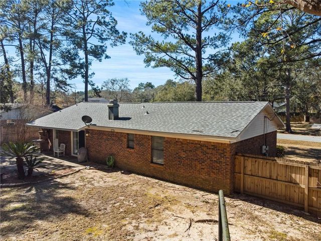 5366 Scanlan Way E, Satsuma, AL 36572