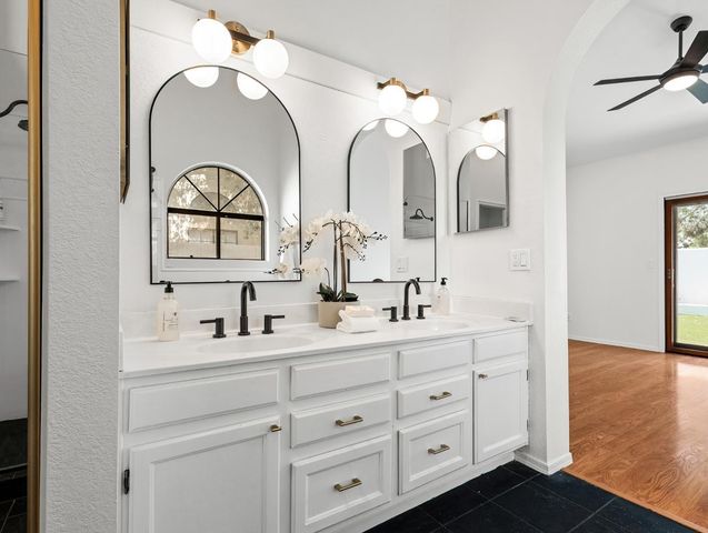 1110 N Gull Haven Court, Gilbert, AZ 85234