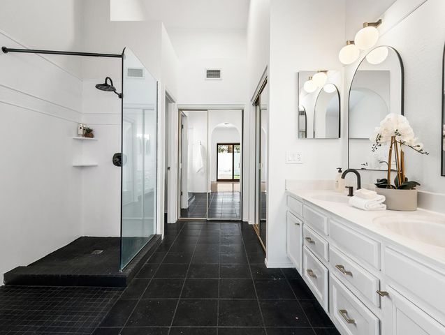 1110 N Gull Haven Court, Gilbert, AZ 85234