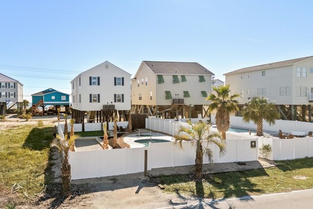 217 S Waccamaw Ave., Garden City Beach, SC 29576