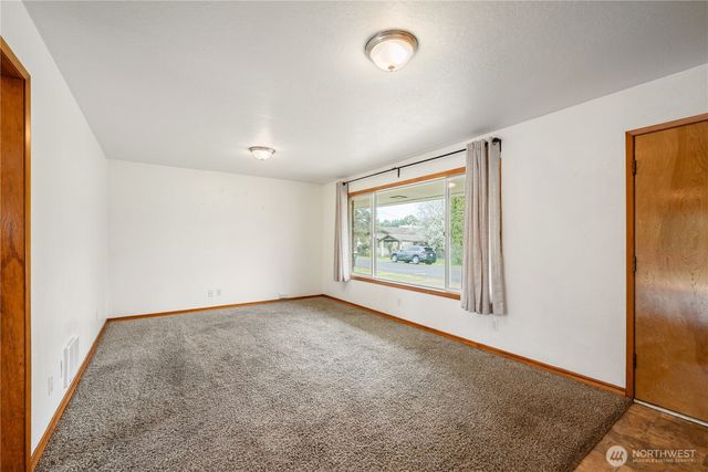301 Cedar Street, Toledo, WA 98591