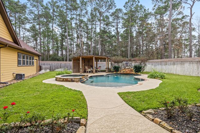 24466 Pipestem Drive, Magnolia, TX 77355