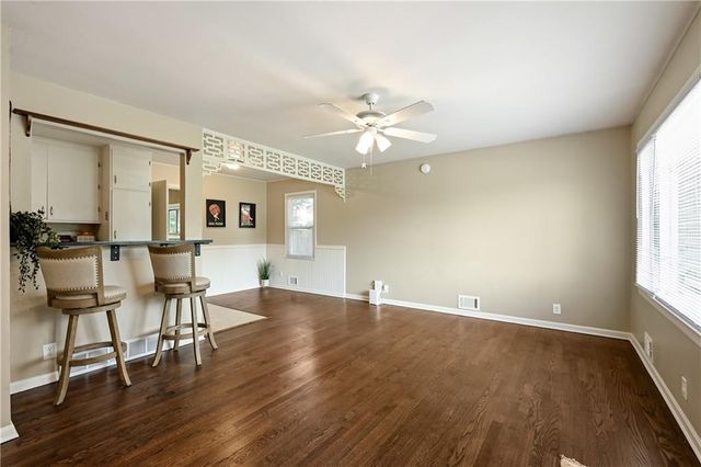 704 S Cedar Street, Belton, MO 64012