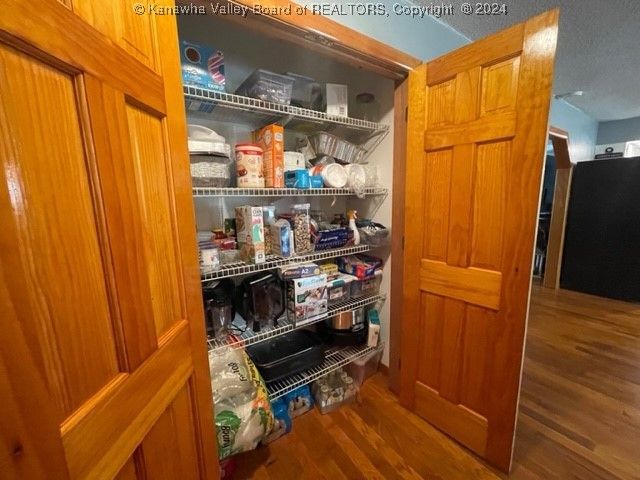 545 Twistabout Road, Procious, WV 25164