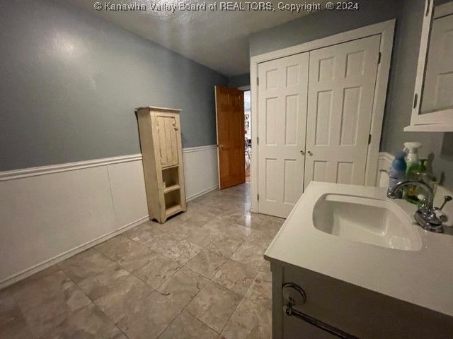 545 Twistabout Road, Procious, WV 25164