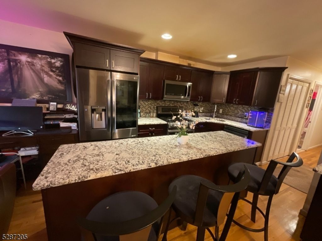 10 Miller St, Jersey City, NJ 07304 — photo 5