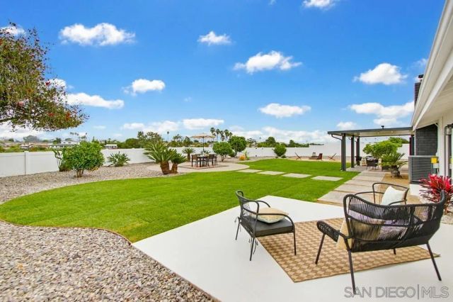 3052 Award Row, San Diego, CA 92122