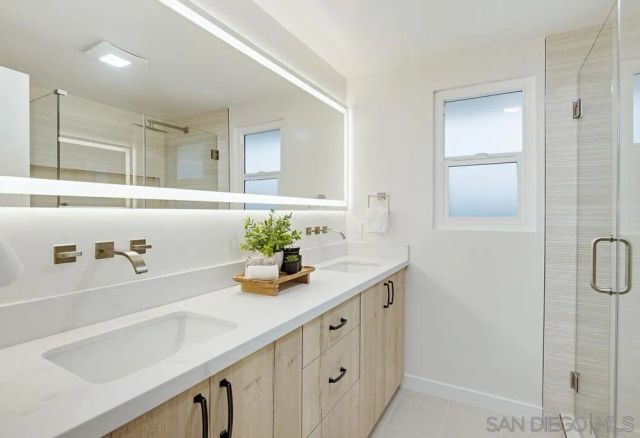3052 Award Row, San Diego, CA 92122