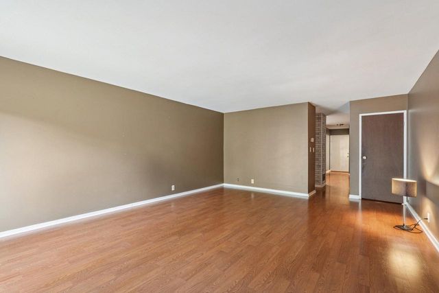 9211 N 70th STREET, Milwaukee, WI 53223