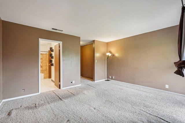 9211 N 70th STREET, Milwaukee, WI 53223