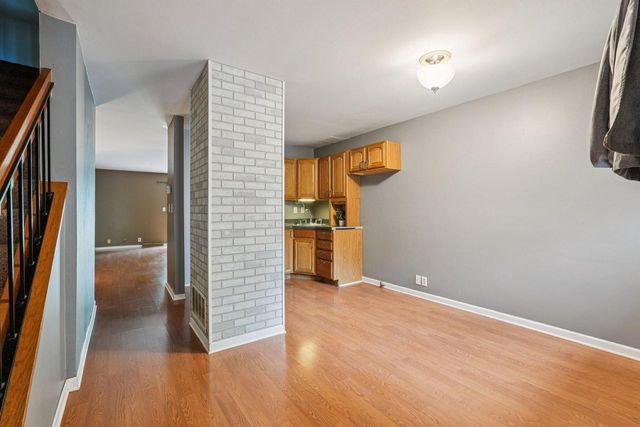 9211 N 70th STREET, Milwaukee, WI 53223