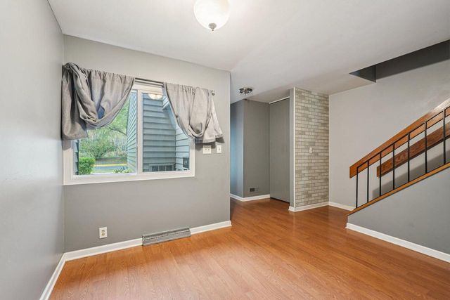 9211 N 70th STREET, Milwaukee, WI 53223