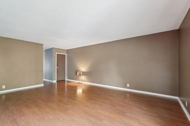 9211 N 70th STREET, Milwaukee, WI 53223