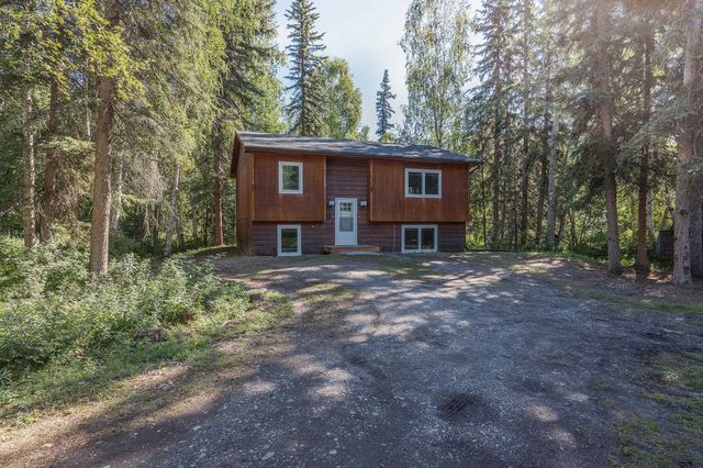 3124 TREATY STREET, North Pole, AK 99705