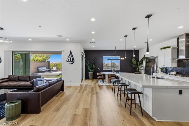 767 Glowing Horizon Street, Henderson, NV 89052