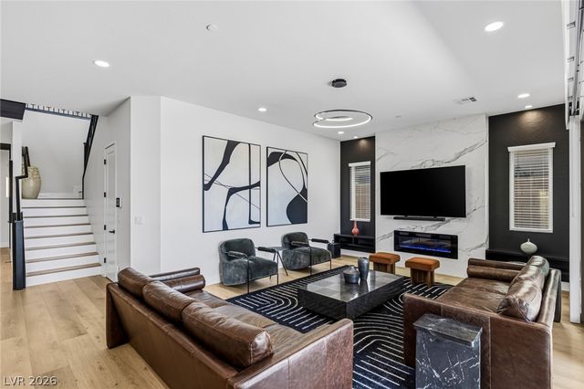 767 Glowing Horizon Street, Henderson, NV 89052