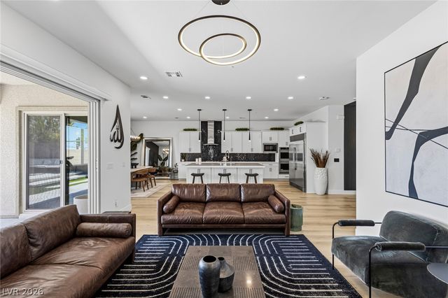767 Glowing Horizon Street, Henderson, NV 89052